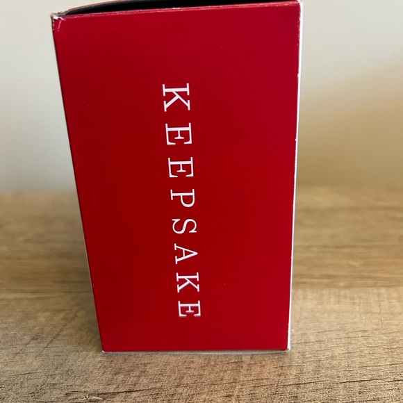 Hallmark  Madam Malkin's Robes For All Occasions -‎ Harry Potter Ornament 2024 - Picture 16 of 16